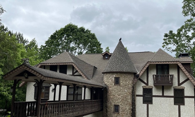 Cartersville Otro | Castle<5 min. to LakePoint, sleeps10, very spacious, Mountain Views, private