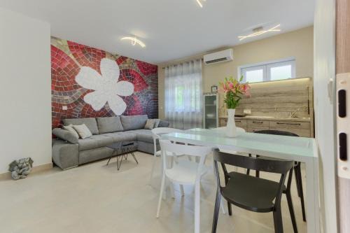 Kastel Stari Apartamento | Castle Bay Apartment