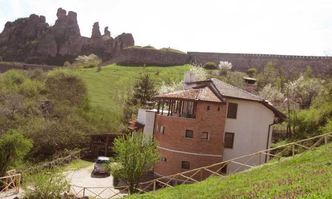 Belogradchik Casa | Castle Cottage Bed & Breakfast