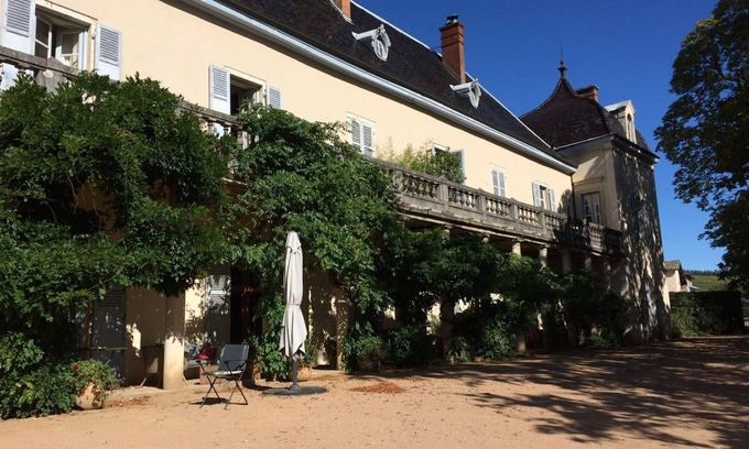 Saint-Etienne-la-Varenne Otro | Castillo- Apartamento para 8 personas en el corazón de Beaujolais