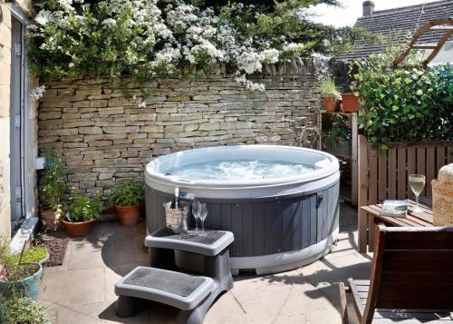 Chipping Campden Casa | Castle Hideaway in the Cotswolds