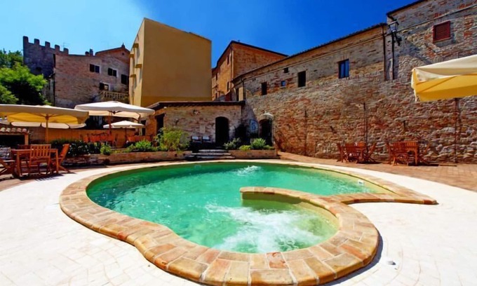 Monteprandone Otro | Castillo en el casco antiguo con vistas al mar y piscina - Evento corporativo de vacaciones grupales