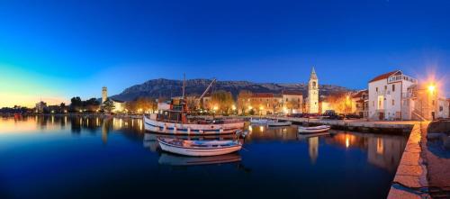 Kastel Sucurac Hotel | Castle Inn