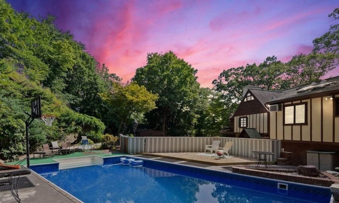 Briarcliff Manor Casa | Summer Castle: Pool, Game Room, BBQ - Pet Friendly