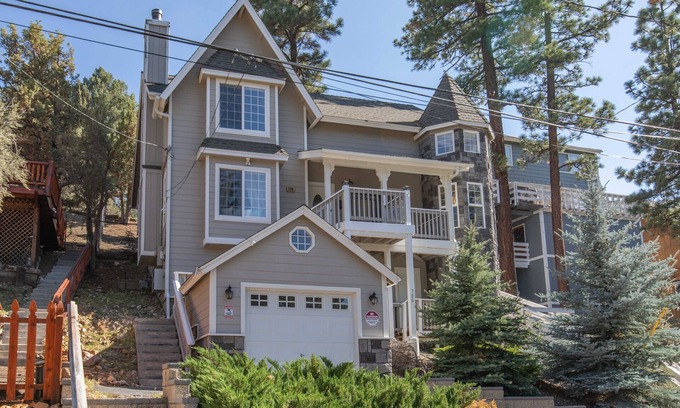 Big Bear Casa | Castle Rock in Big Bear