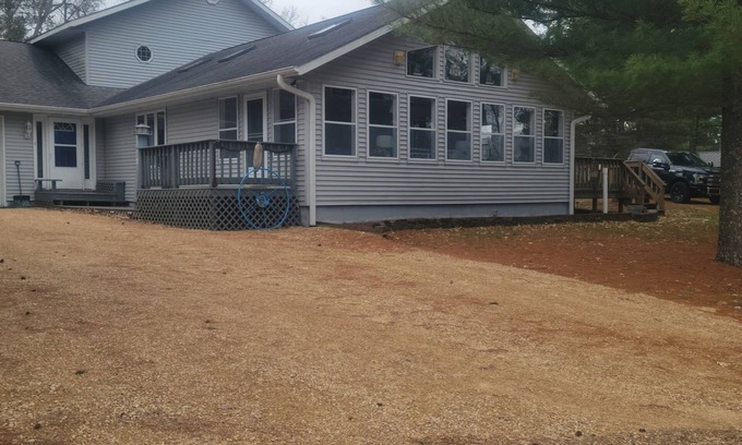 Friendship Casa | Castle Rock Lake area- Large Home-Great Getaway sleeps 12 -14
