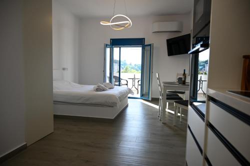 Leros Apartamento | Castle & Sea, Platanos Retreat
