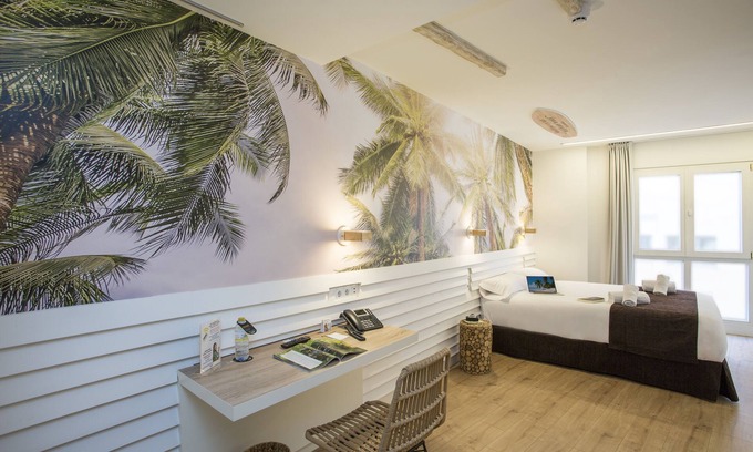 San Sebastian Centro Hotel | Casual de las Olas San Sebastian Hotel