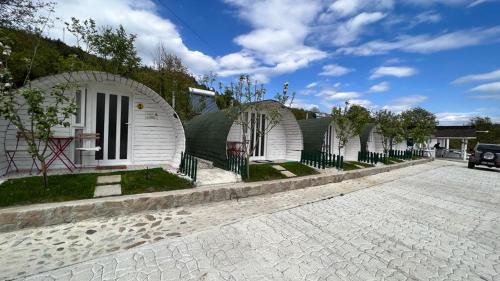 Gura Suhasului Otro | Casutele verzi din Ocnele Mari