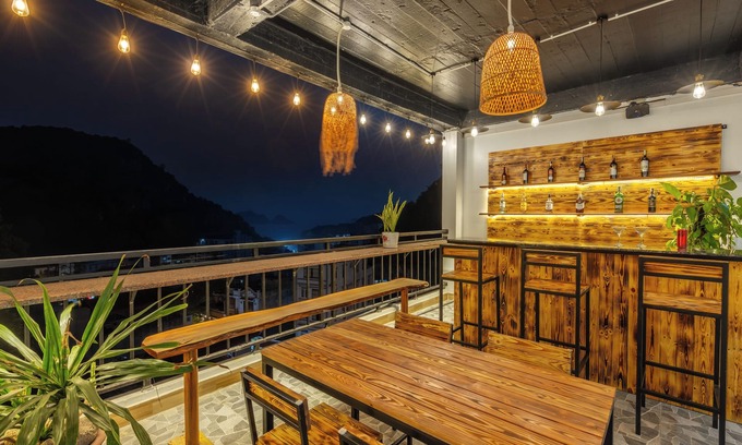Cat Hai Hotel | Cat Ba Xanh Spring Garden Hotel