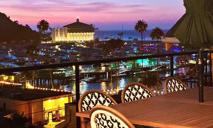 Avalon Casa | Catalina Dreamin' / Your Ultimate Island Getaway! / Remodeled 3 Bed + 2.5 Bath