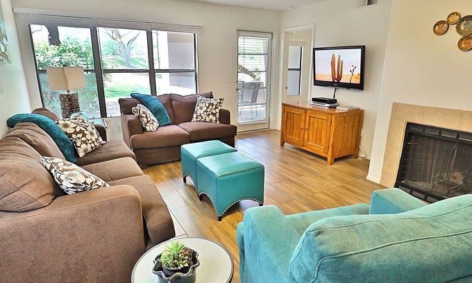 Tucson Condominio | Catalina Foothills Condo on the 15th Fairway of Ventana Canyon Golf Course