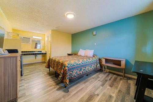 Bay Area Hotel | Catalina Motel