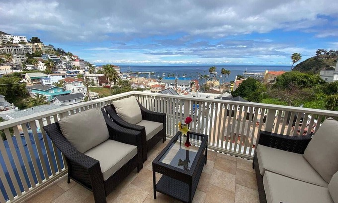 Avalon Casa | Casa Catalina de dos habitaciones con vista al mar