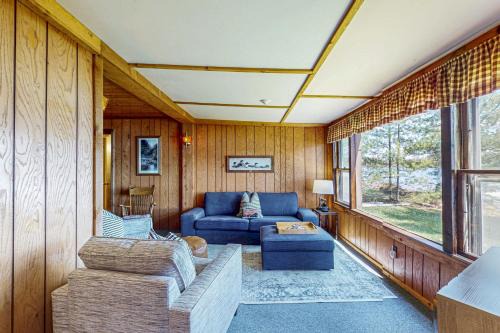 Eagle River Casa | Catfish Cottage A