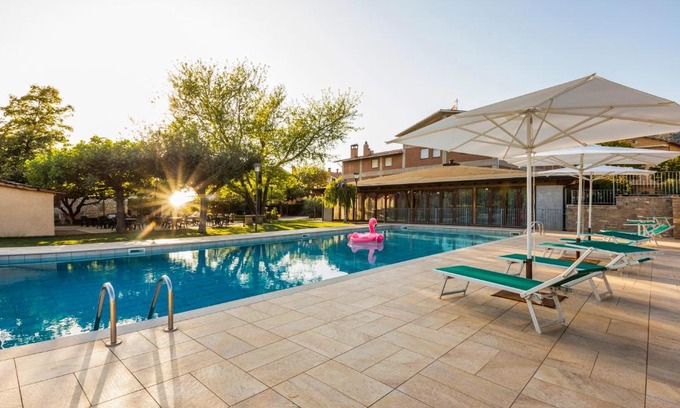 Padule Hotel | Catignano Hotel
