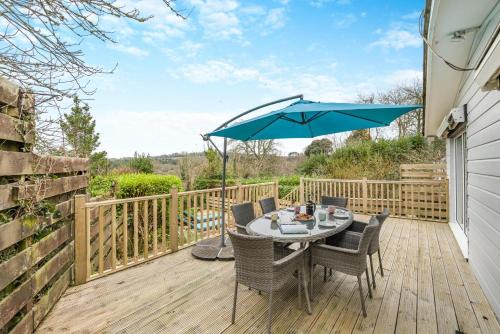 Mawgan Casa | Catkins