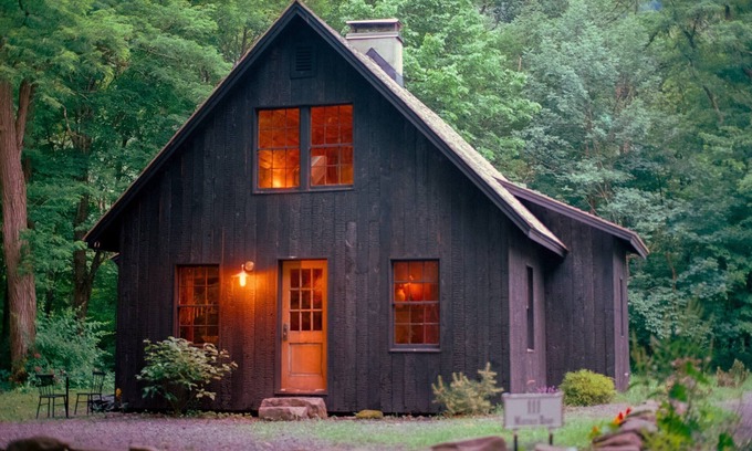 Town of Broome Cabina | Catskills Cabin with Fire Pit | By Summer