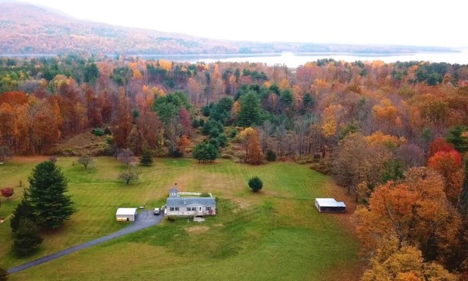 West Shokan Casa | Catskills Panoramic Mountain View House