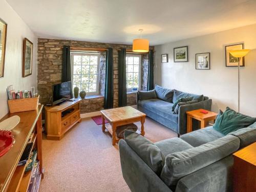 Leyburn Casa | Cauldron Falls