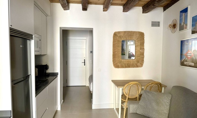 Embajadores Apartamento | CavaBajaSuites 102 PLAZA DE ESPAÑA