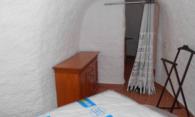 Cuevas del Campo Casa | Casa cueva, vacaciones de aventura, ideal para relajarse