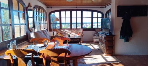 Santa Susanna Apartamento | cave house with sea views