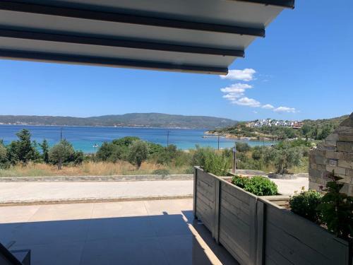Aristotelis Apartamento | Cave studios
