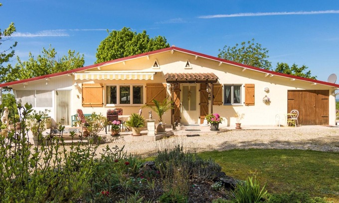 Nadaillac-de-Rouge Casa | Bungalow cerca de Dordogne con Piscina y BBQ