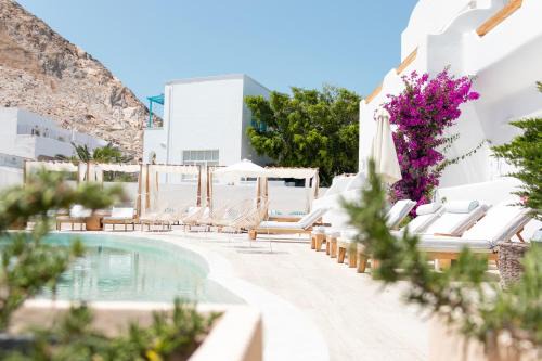 Kamari Hotel | Cavo Bianco Boutique Hotel & Spa