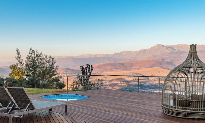 Cathkin Park Otro | Cayley Mountain Resort