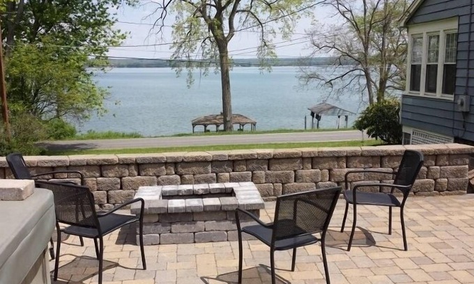 Seneca Falls Casa | Casa del lago Cayuga con piscina enterrada | 5 habitaciones | Camino del vino de Cayuga