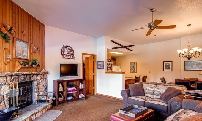 Wildernest Condominio | Cc102 Buffalo Ge 2 Bedroom Condo by Redawning