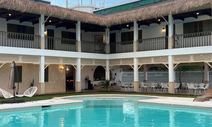 Maribago Complejo | cclim resort with pool party