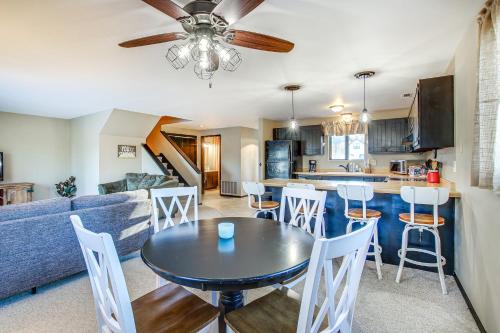 Cecil Casa | Cecil Vacation Rental Walk to Shawano Lake!