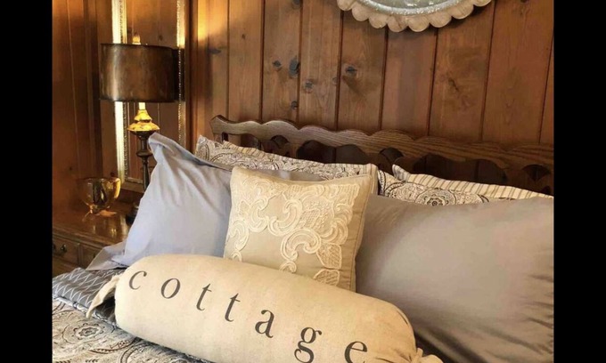 El Cajon Cabaña | Cottage Retreat with Mountain View’s