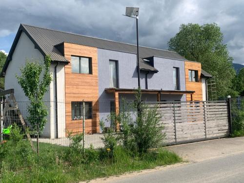 Rasnov Apartamento | Cedar Crest