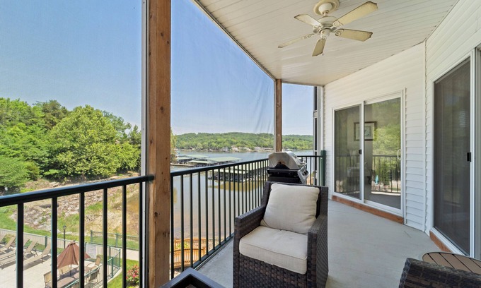 Camdenton Condominio | Cedar Heights 464 - Charming lakeview condo