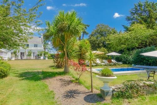 Burton Cama Y Desayuno | Cedar House Boutique B&B
