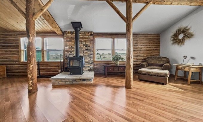Montrose Cabina | Cedar Mountain Bunkhouse 2 Bedroom Cabin