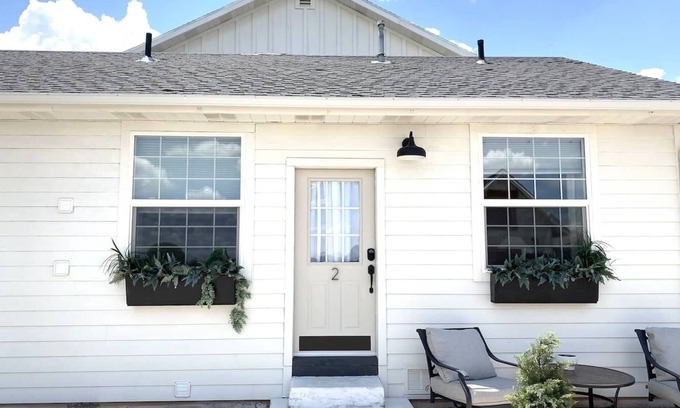 Snowflake Apartamento | Cedar Studio on Meadowlark, private studio apt