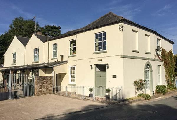 Whitchurch Casa | Cedars House