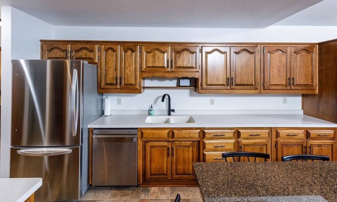 Baileys Harbor Cabina | Cedarview Hideaway - Sleeps 10, Wooded Lot