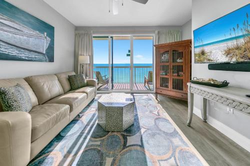 Miramar Beach Apartamento | Celadon 1902 "Aloha No Ka Oi"