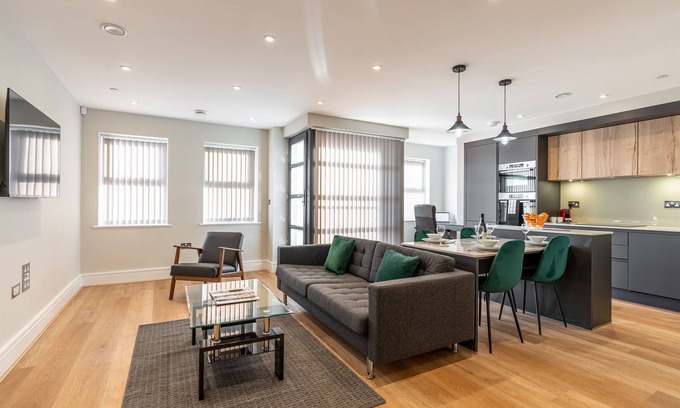 Reading Apartamento | Celador Apartments - Bond House