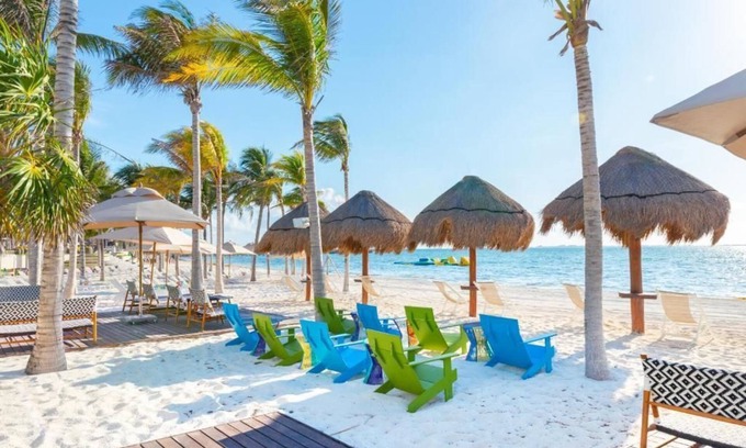 Punta Sam Complejo | Celebrate Christmas in Style! Sleep 6 in this Luxury 2 BR Ocean Front Resort