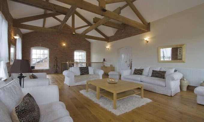 Driffield Casa | Large Victorian Railway Building Conversion in a rural location.