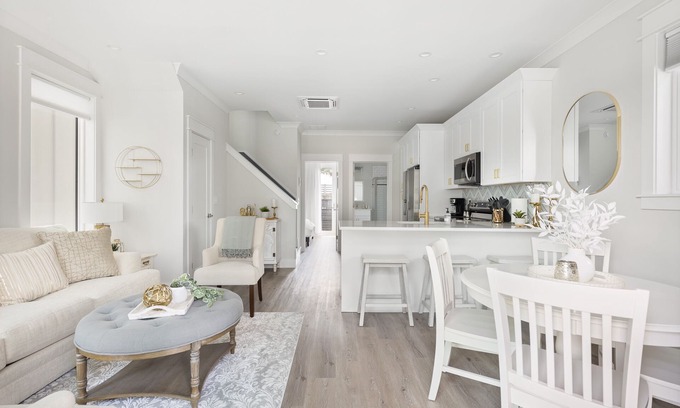 Downtown Wilmington Apartamento | Celebration @ The Cove Riverwalk Villas