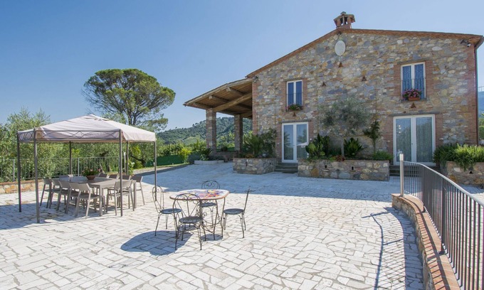 Cascine-La Croce Casa | Celeste by Interhome