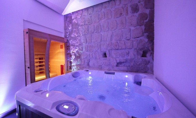 Chiaia Cama Y Desayuno | Cellamare Suite & Spa